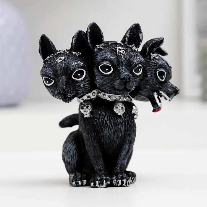 Фигура Фигура "Трехголовая собака" 10см