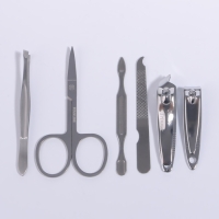 Набор маникюрный &laquo;Крокодил&raquo;, 6 предметов, в футляре, цвет красный