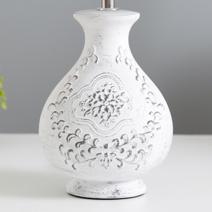 Настольная лампа Настольная лампа "Дивея" Е27 40Вт белый 18х18х34 см RISALUX