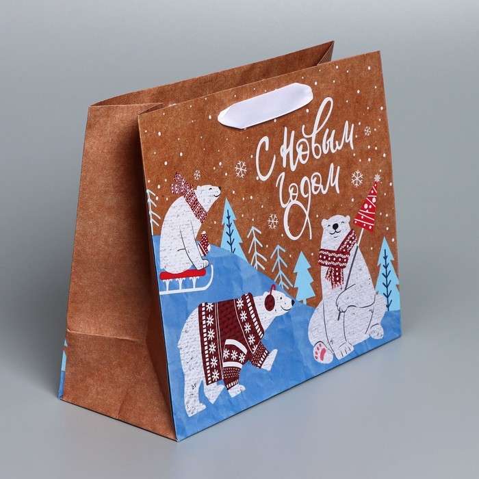 Пакет подарочный новогодний крафтовый горизонтальный &laquo;Белые медведи&raquo;, ML 27 х 23 х 11,5 см, Новый год