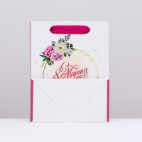 Пакет ламинированный вертикальный "8 марта", 18 х 23 х 10 см