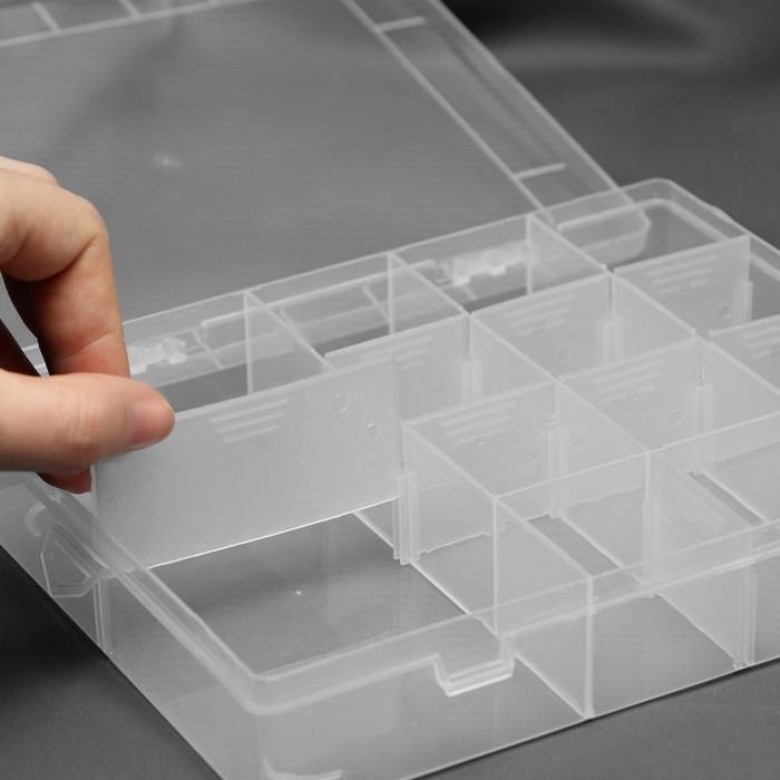 Органайзер для рукоделия, со съёмными ячейками, 14 отделений, 21 &times; 17 &times; 4 см, цвет прозрачный