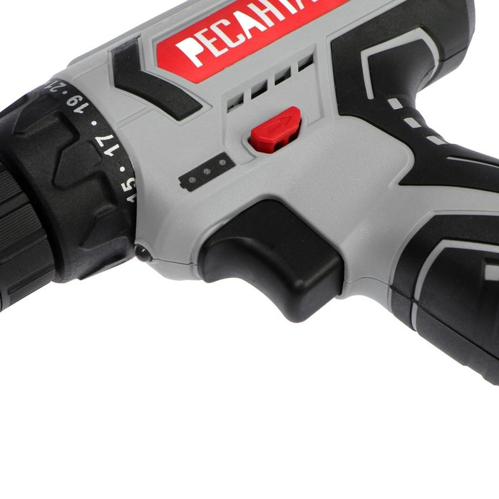 Дрель-шуруповерт Дрель-шуруповерт "Ресанта" ДА-12-2Л, 12 В, 2 Ач, Li-Ion, 40 Нм, 400/1400 об/мин