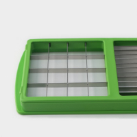 Тёрка с лотком Доляна &laquo;Фреш Флеш&raquo;, 7 насадок, 27&times;10&times;12 см, цвет зелёный, белый