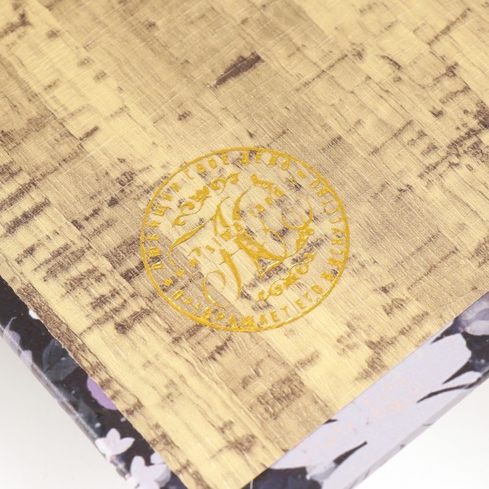 Сейф-книга дерево кожзам Сейф-книга дерево кожзам "Садовые цветы" 21х13х5 см