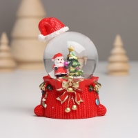 Сувенир полистоун водяной шар свет "Дед Мороз. Колпак и мешок с подарками" МИКС 4,5х5,5х8 см 10459 Сувенир полистоун водяной шар свет "Дед Мороз. Колпак и мешок с подарками" МИКС 4,5х5,5х8 см 10459