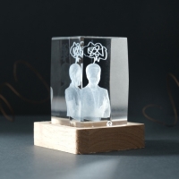 Сувенир стекло подсветка "Прямоугольник. Мыслитель" подставка дерево, USB 7х7х10 Сувенир стекло подсветка "Прямоугольник. Мыслитель" подставка дерево, USB 7х7х10
