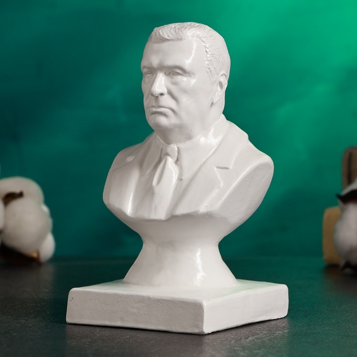 Бюст "Жириновский В.В." белый, 15см