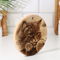 Доска из массива кедра &laquo;Кошка&raquo;, круглая, 18 &times; 18 см №187