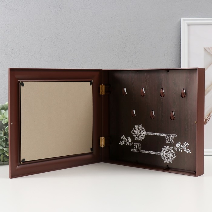 Ключница закрытая "Разводной мост" 26,5х31,5 см Орех