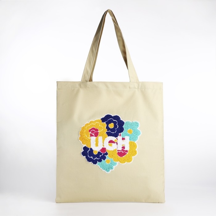 Шопер текстильный с вышивкой UGH , 40х35 см, бежевый цвет Шопер текстильный с вышивкой UGH , 40х35 см, бежевый цвет
