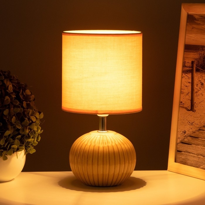 Лампа настольная Лампа настольная "Киара" 1х40Вт Е14 горчичный 13х13х25см