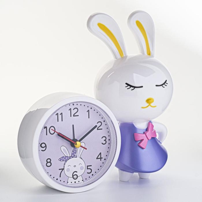 Часы - будильник настольные Часы - будильник настольные "Зайка", плавный ход, циферблат d-8.7 см, 15 х 16 см, АА