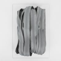 Молния «Трактор», №8, разъёмная, 2 замка, замки автомат, 100 см, цвет серый, цена за 1 штуку Молния «Трактор», №8, разъёмная, 2 замка, замки автомат, 100 см, цвет серый, цена за 1 штуку