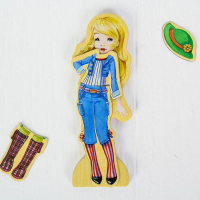 Игра на магнитах &laquo;Модные девчонки&raquo;, 63 элемента одежды + 4 куклы