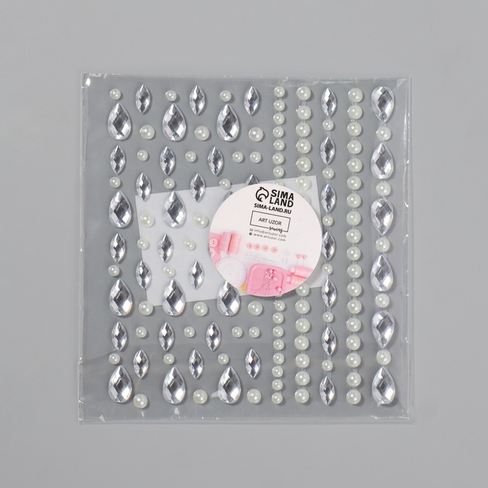 Стразы и жемчуг самоклеящиеся «Ассорти», фигурные, 120 шт на листе, цвет серебряный Стразы и жемчуг самоклеящиеся «Ассорти», фигурные, 120 шт на листе, цвет серебряный