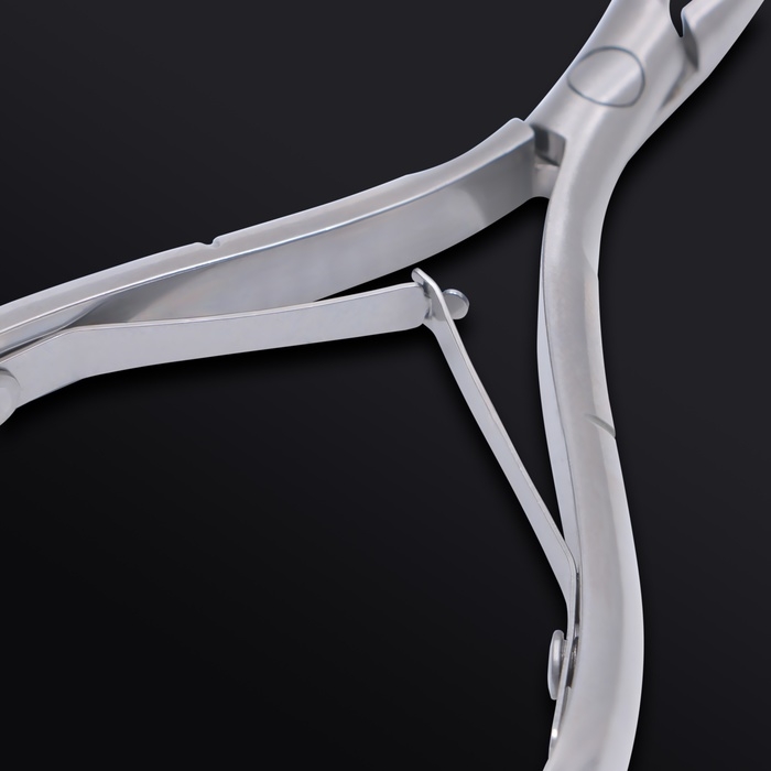 Кусачки маникюрные для кутикулы «Premium», двойная пружина, 10,5 см, длина лезвия - 7 мм, на блистере, цвет серебристый Кусачки маникюрные для кутикулы «Premium», двойная пружина, 10,5 см, длина лезвия - 7 мм, на блистере, цвет серебристый