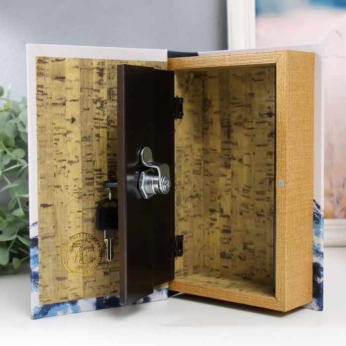 Сейф-книга дерево кожзам Сейф-книга дерево кожзам "Горы" 21х13х5 см