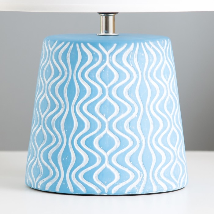 Настольная лампа Настольная лампа "Маура" Е14 40Вт голубой 23х23х33 см RISALUX