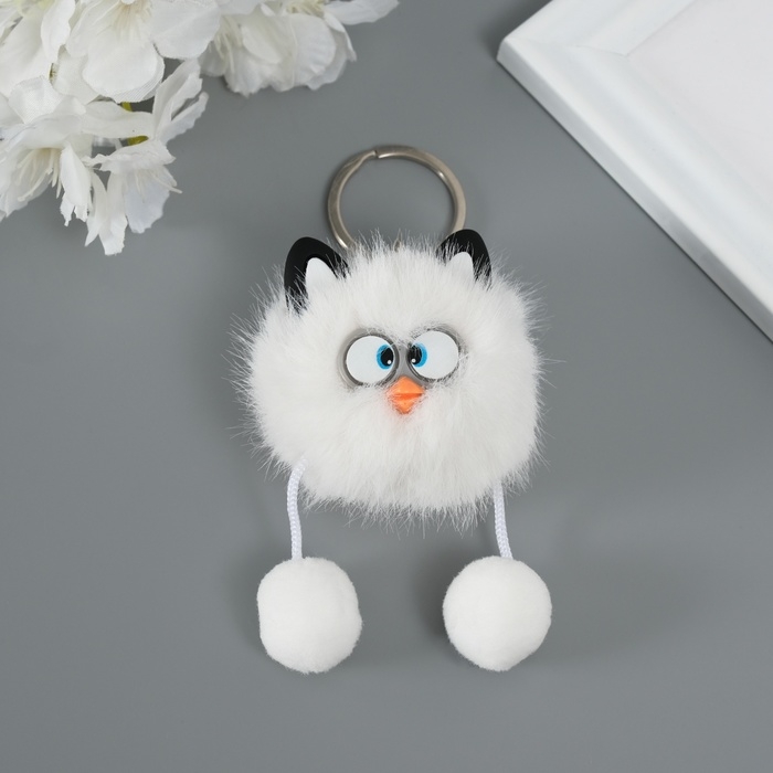 Пушистик на кольце Пушистик на кольце "Косые глазки" белый 9,5х6х6 см