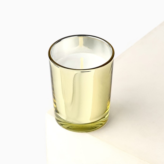 Новогодняя свеча интерьерная, в метализированном стакане &laquo;Новый год: Магия аромата&raquo; , золотая, 6 х 7,5 см.