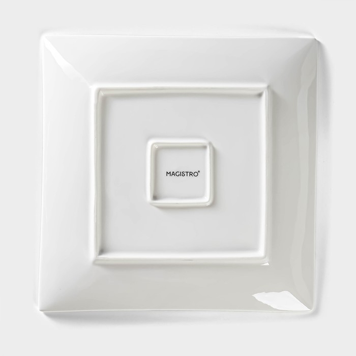 Блюдо фарфоровое для подачи Magistro &laquo;Квадрат Бланш&raquo;, d=19 см, цвет белый