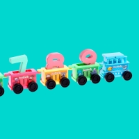 Каталка на веревке &laquo;Паровозик&raquo;