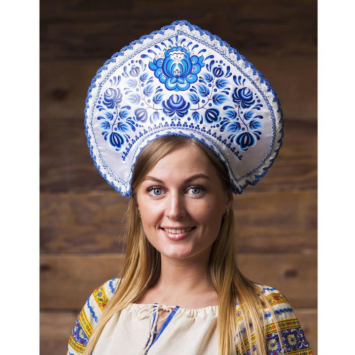 Кокошник &laquo;Цветы&raquo;, белый атлас