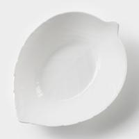 Салатник Avvir &laquo;Лист&raquo;, 700 мл, 22&times;17&times;8 см, стеклокерамика