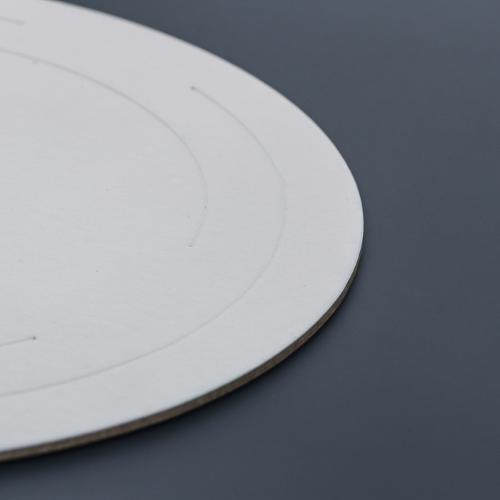 Подложка усиленная, 26 см, серебро-перламутр, 3,2 мм Подложка усиленная, 26 см, серебро-перламутр, 3,2 мм