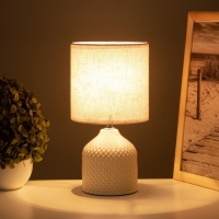 Лампа настольная "Каталина" 1х40Вт Е14 бежевый 13х13х25см Лампа настольная "Каталина" 1х40Вт Е14 бежевый 13х13х25см