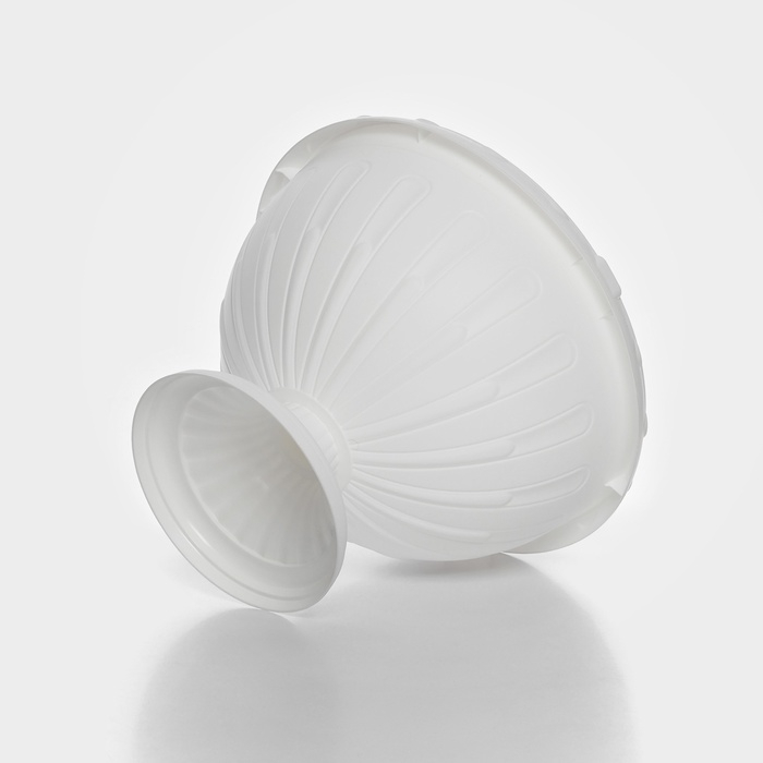 Кашпо уличное на ножке &laquo;Джулия&raquo;, 8 л, цвет белый