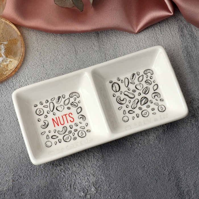 Менажница керамическая Nuts, 13.8 х 7 см, цвет белый Менажница керамическая Nuts, 13.8 х 7 см, цвет белый