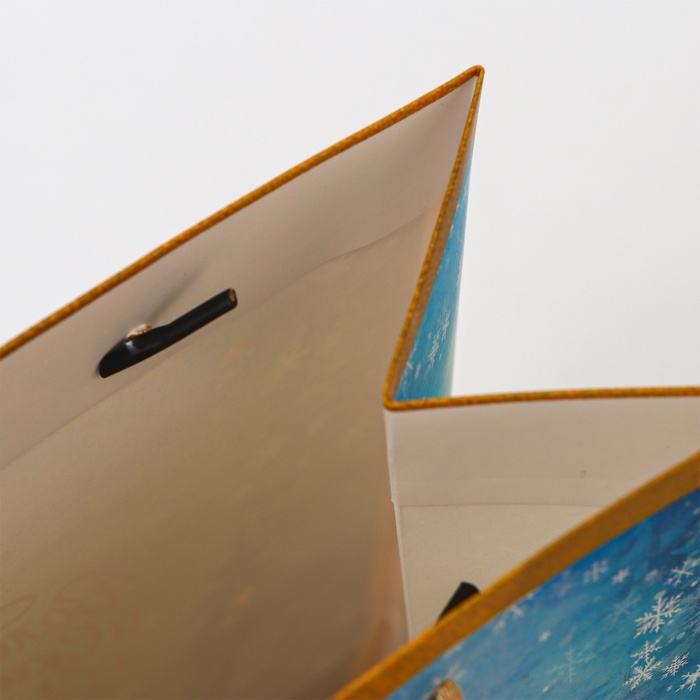 Пакет ламинированный &laquo;Снежинки&raquo;, MS 18 &times; 23 &times; 10 см