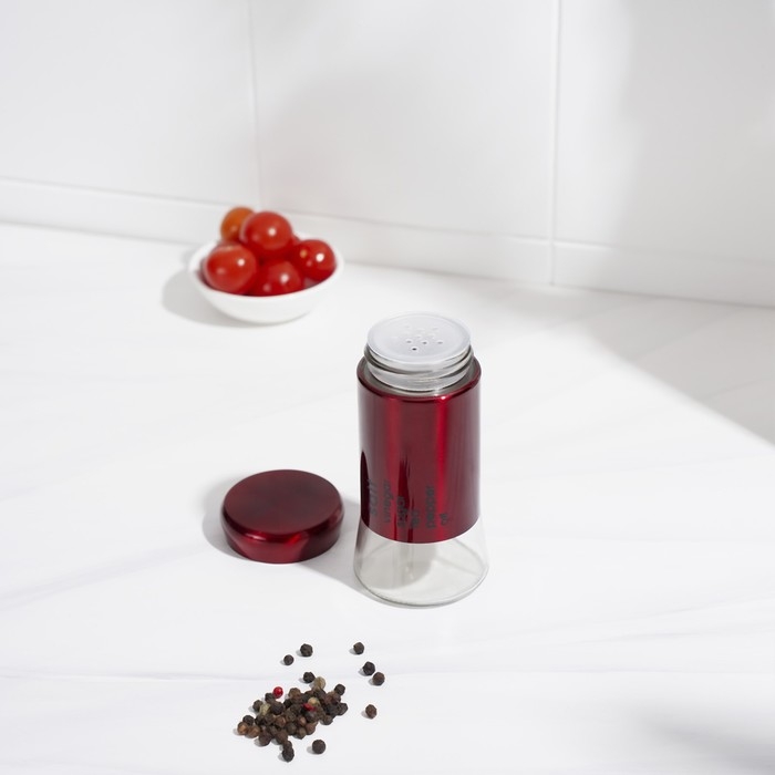 Солонка стеклянная &laquo;Стиль&raquo;, 150 мл, 5,5&times;8 см, цвет красный