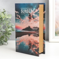 Сейф-книга дерево кожзам "Красивейший закат" 21х13х5 см Сейф-книга дерево кожзам "Красивейший закат" 21х13х5 см
