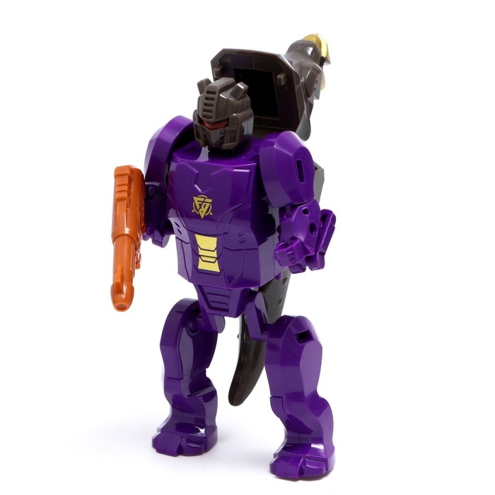 Робот &laquo;Динобот&raquo;, трансформируется