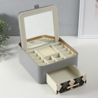 Шкатулка кожзам для украшений "Клетка" серая 20х22,5х9,5 см Шкатулка кожзам для украшений "Клетка" серая 20х22,5х9,5 см