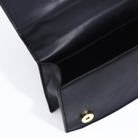 Сумка-мессенджер на магните, цвет чёрный Сумка-мессенджер на магните, цвет чёрный