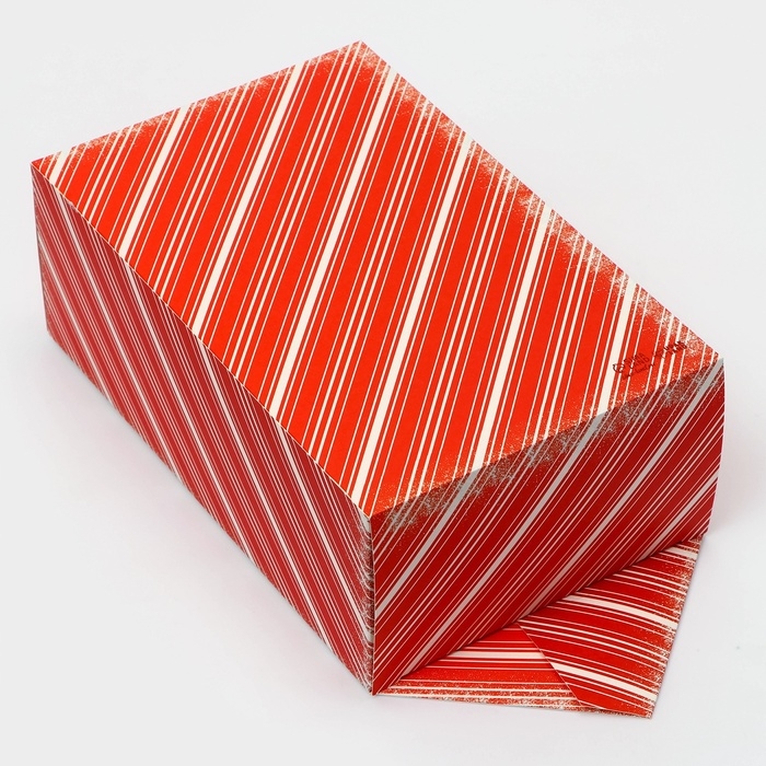 Новый год. Подарочная коробка - конфета новогодняя складная &laquo;Ёлочка и зверята&raquo;, 18 х 28 х 10 см.