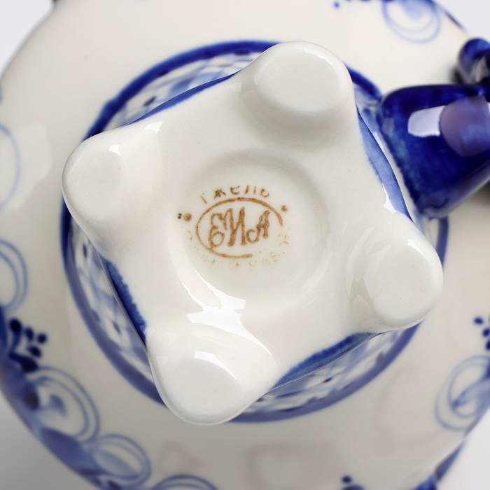 Самовар средний, гжель, фарфор, 18х11 см