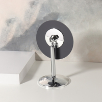 Зеркало настольное &laquo;Круг&raquo;, d зеркальной поверхности 13,5 см, цвет серебристый