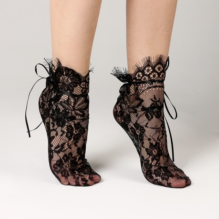 Носки карнавальный аксессуар, цвет черный, кружево Носки карнавальный аксессуар, цвет черный, кружево