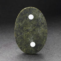 Магнит "Медведь с поднятой лапой", змеевик Магнит "Медведь с поднятой лапой", змеевик