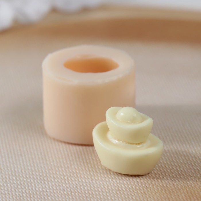 Молд силиконовый Молд силиконовый "Пирамида из слитков" Силикон 2х2,8х2 см