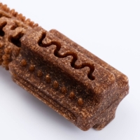 Игрушка для лакомств и сухого корма "Конструктор", TPR+Бамбук, массажная, 14 х 3,5 см Игрушка для лакомств и сухого корма "Конструктор", TPR+Бамбук, массажная, 14 х 3,5 см