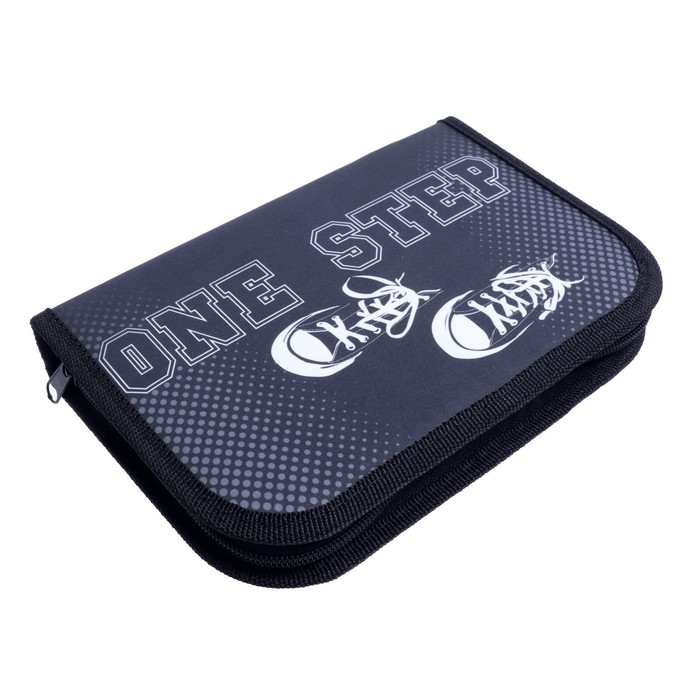 Пенал 1 секция, 130 х 210 х 40 мм, 2 откидные планки, тканевый, Calligrata TOP, Content Пенал 1 секция, 130 х 210 х 40 мм, 2 откидные планки, тканевый, Calligrata TOP, Content "Кеды"