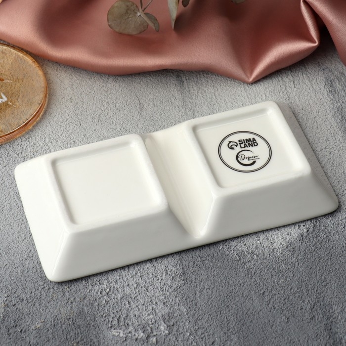 Менажница керамическая Nuts, 13.8 х 7 см, цвет белый Менажница керамическая Nuts, 13.8 х 7 см, цвет белый