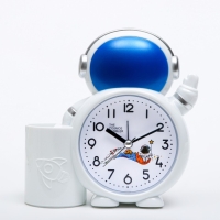 Часы - будильник настольные "Космонавт" с органайзером детские, 14 х 14.5 см, АА Часы - будильник настольные "Космонавт" с органайзером детские, 14 х 14.5 см, АА