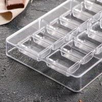 Форма для конфет и шоколада «Шоколатье», 20×12×2,5 см, 14 ячеек 3,3×2,1×1,5 см, цвет прозрачный Форма для конфет и шоколада «Шоколатье», 20×12×2,5 см, 14 ячеек 3,3×2,1×1,5 см, цвет прозрачный